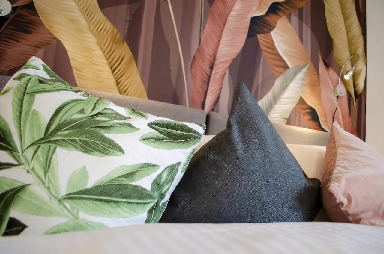 Homely Stay Studio 8 - Relaxed Self-Check-In Room In 뮌헨 아파트
